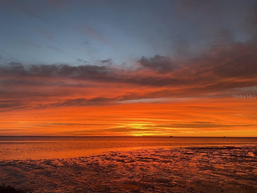 6719 MANOR BEACH RD, NEW PORT RICHEY, FL, 34652