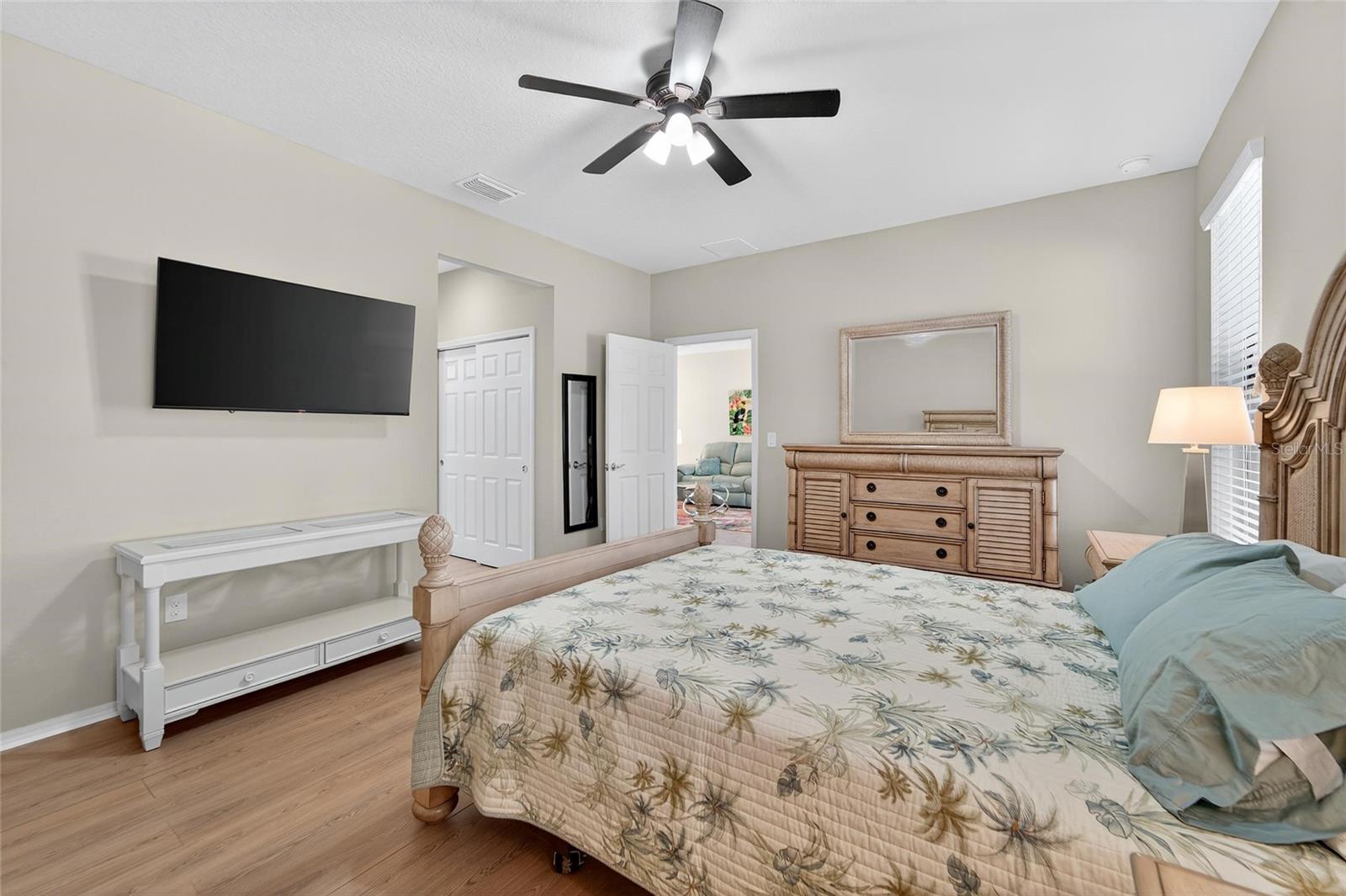 420 CEDAR FALLS DR, APOLLO BEACH, FL, 33572