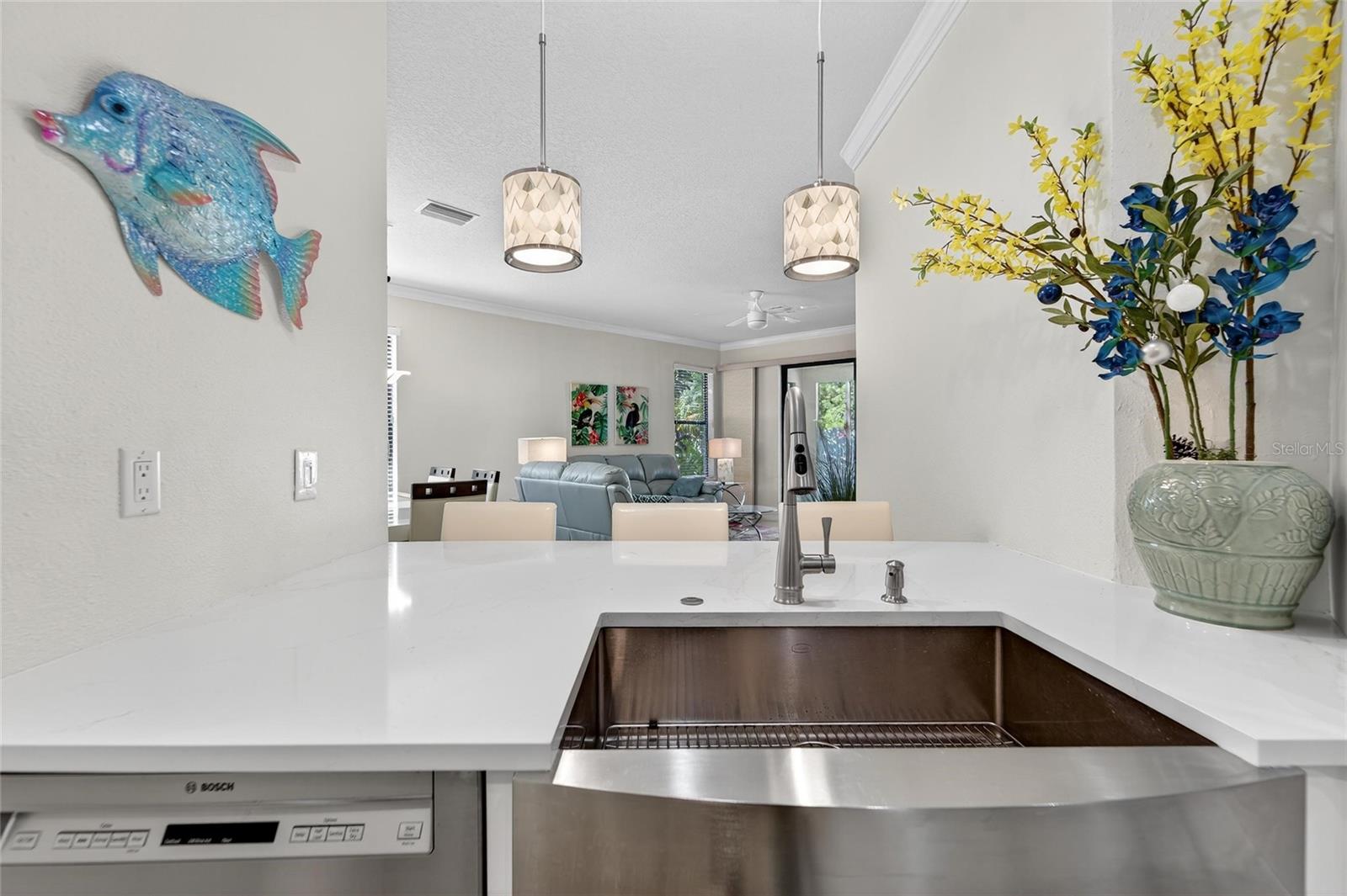 420 CEDAR FALLS DR, APOLLO BEACH, FL, 33572