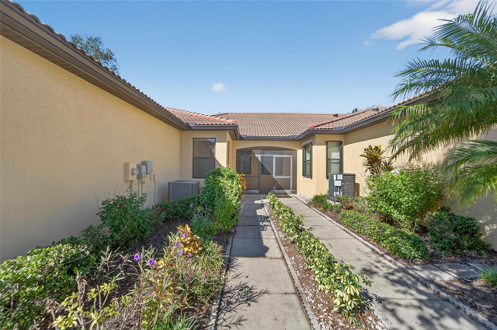 420 CEDAR FALLS DR, APOLLO BEACH, FL, 33572