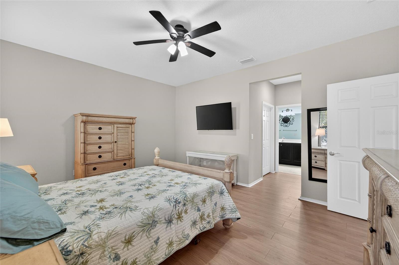 420 CEDAR FALLS DR, APOLLO BEACH, FL, 33572