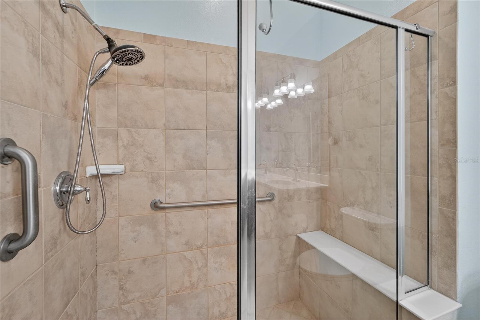 420 CEDAR FALLS DR, APOLLO BEACH, FL, 33572