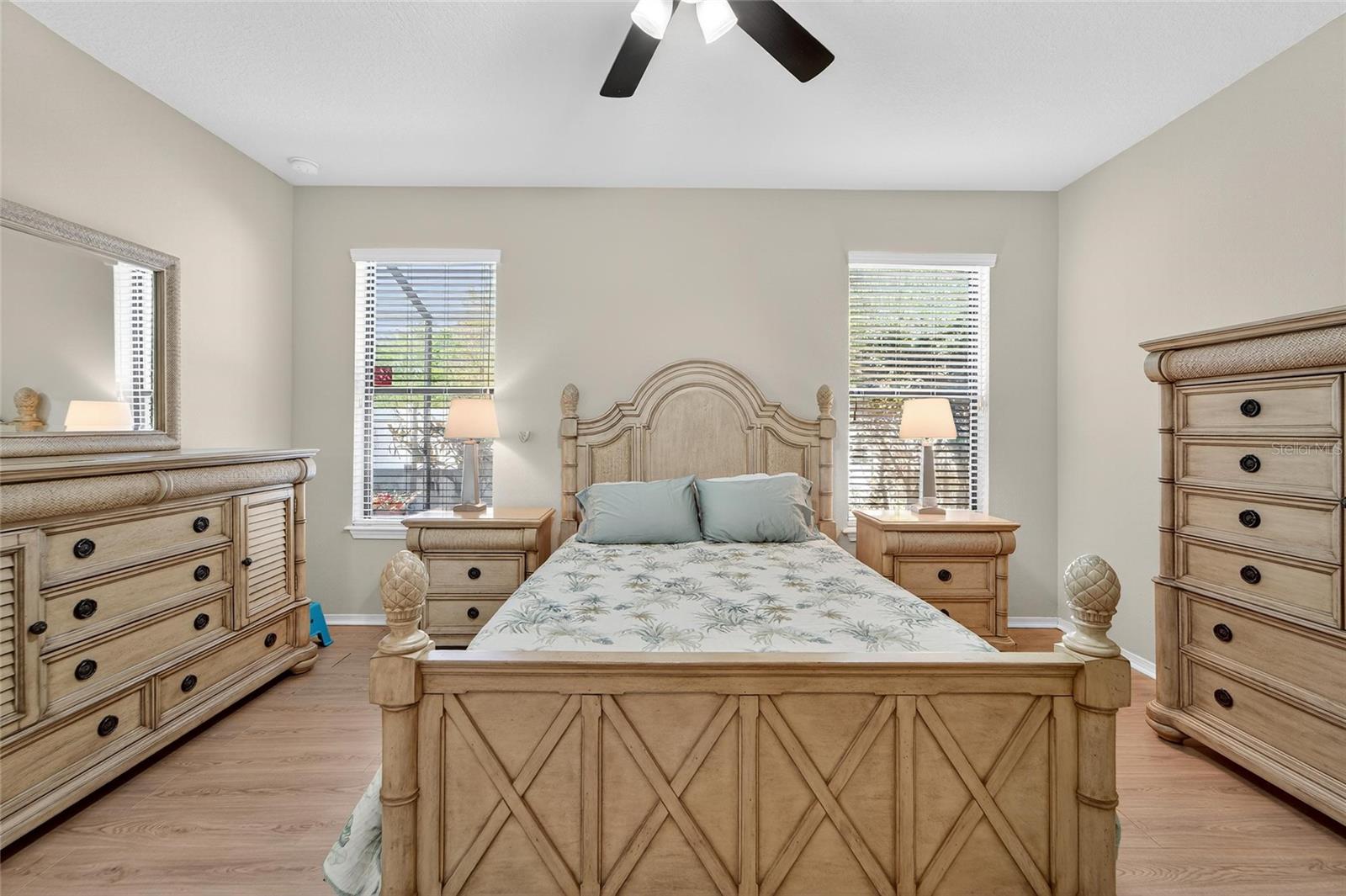 420 CEDAR FALLS DR, APOLLO BEACH, FL, 33572