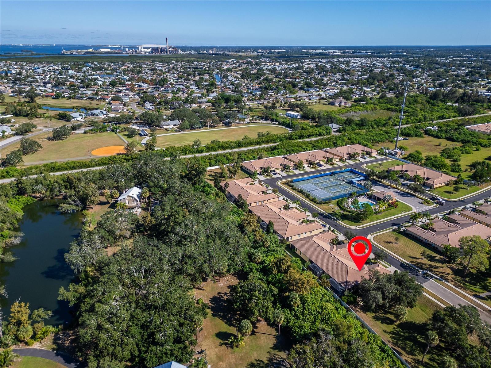 420 CEDAR FALLS DR, APOLLO BEACH, FL, 33572