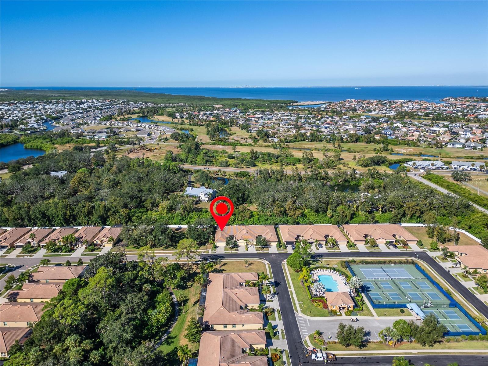 420 CEDAR FALLS DR, APOLLO BEACH, FL, 33572