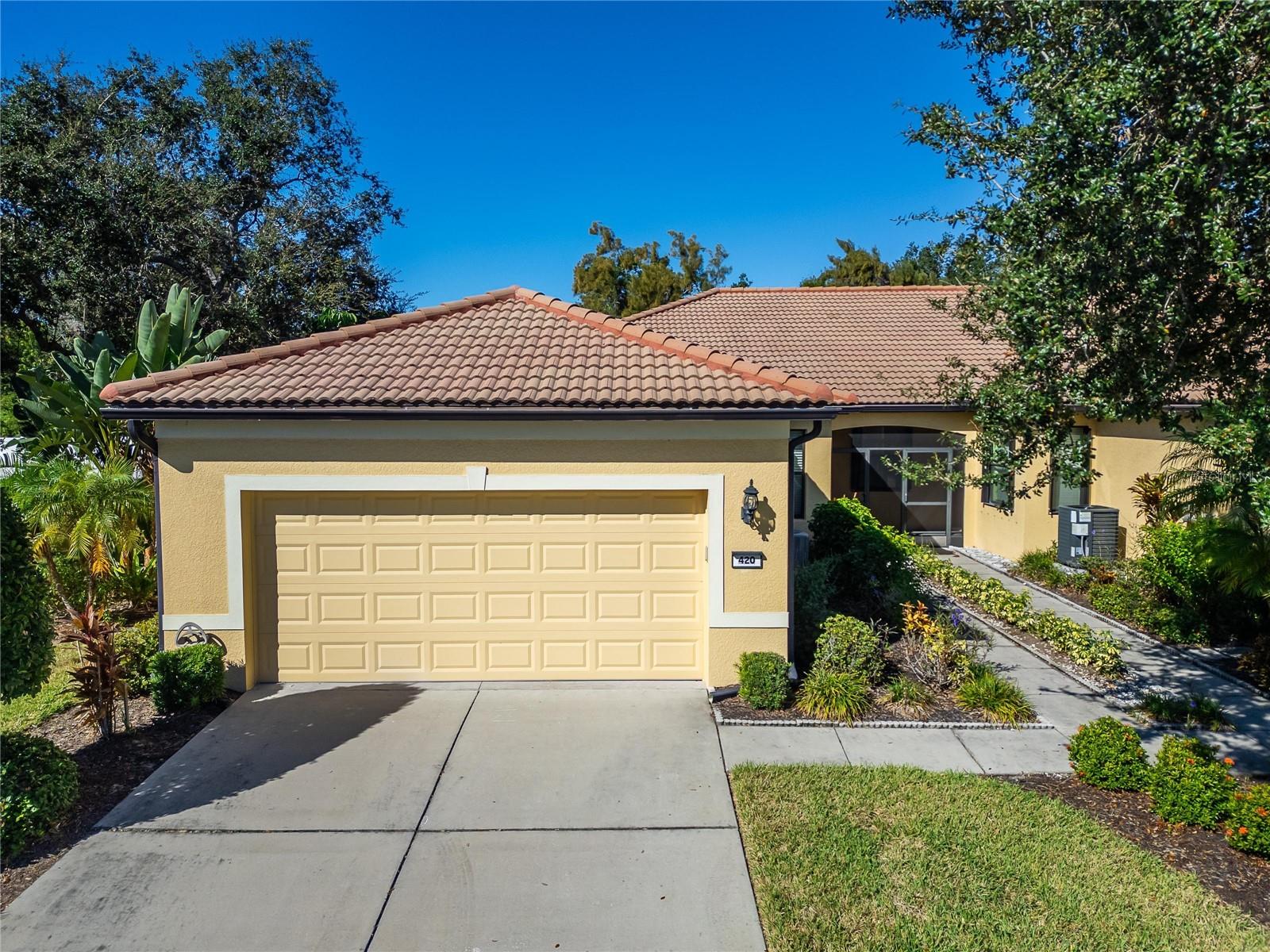 420 CEDAR FALLS DR, APOLLO BEACH, FL, 33572