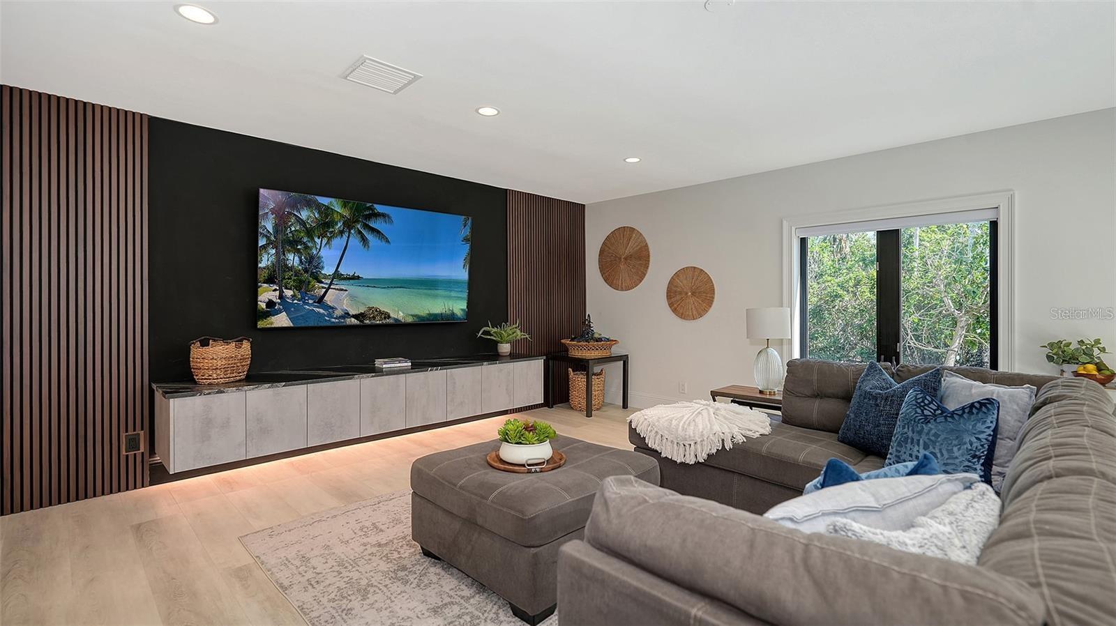 A4667963 Property Photo