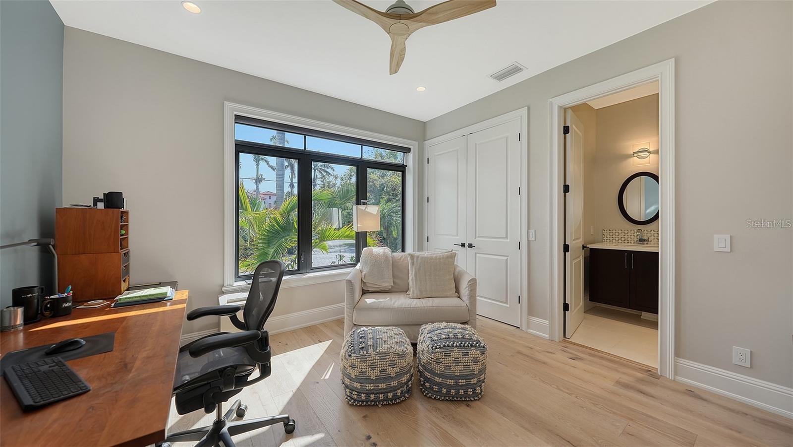 A4667963 Property Photo