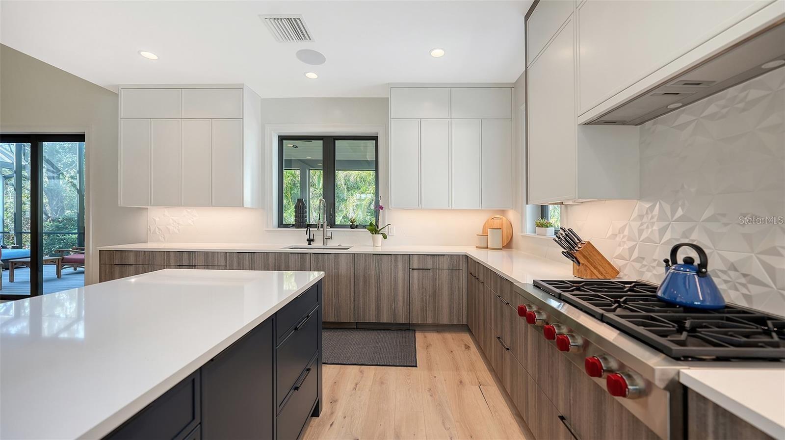 A4667963 Property Photo