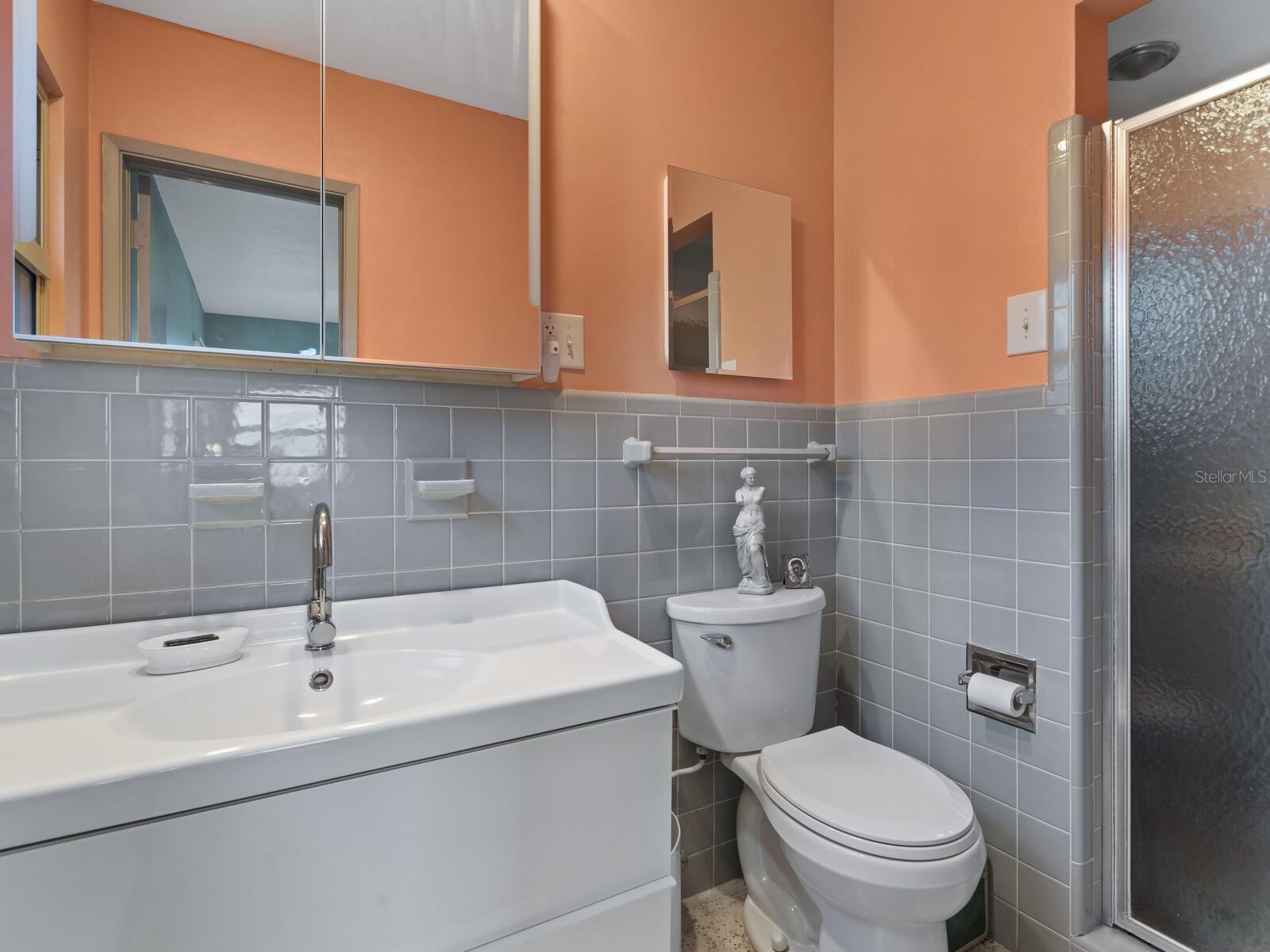 7608 WESTMORELAND DR, SARASOTA, FL, 34243