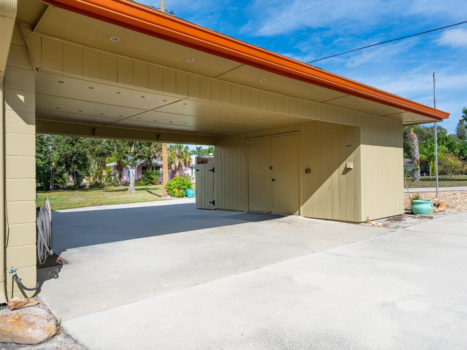 7608 WESTMORELAND DR, SARASOTA, FL, 34243