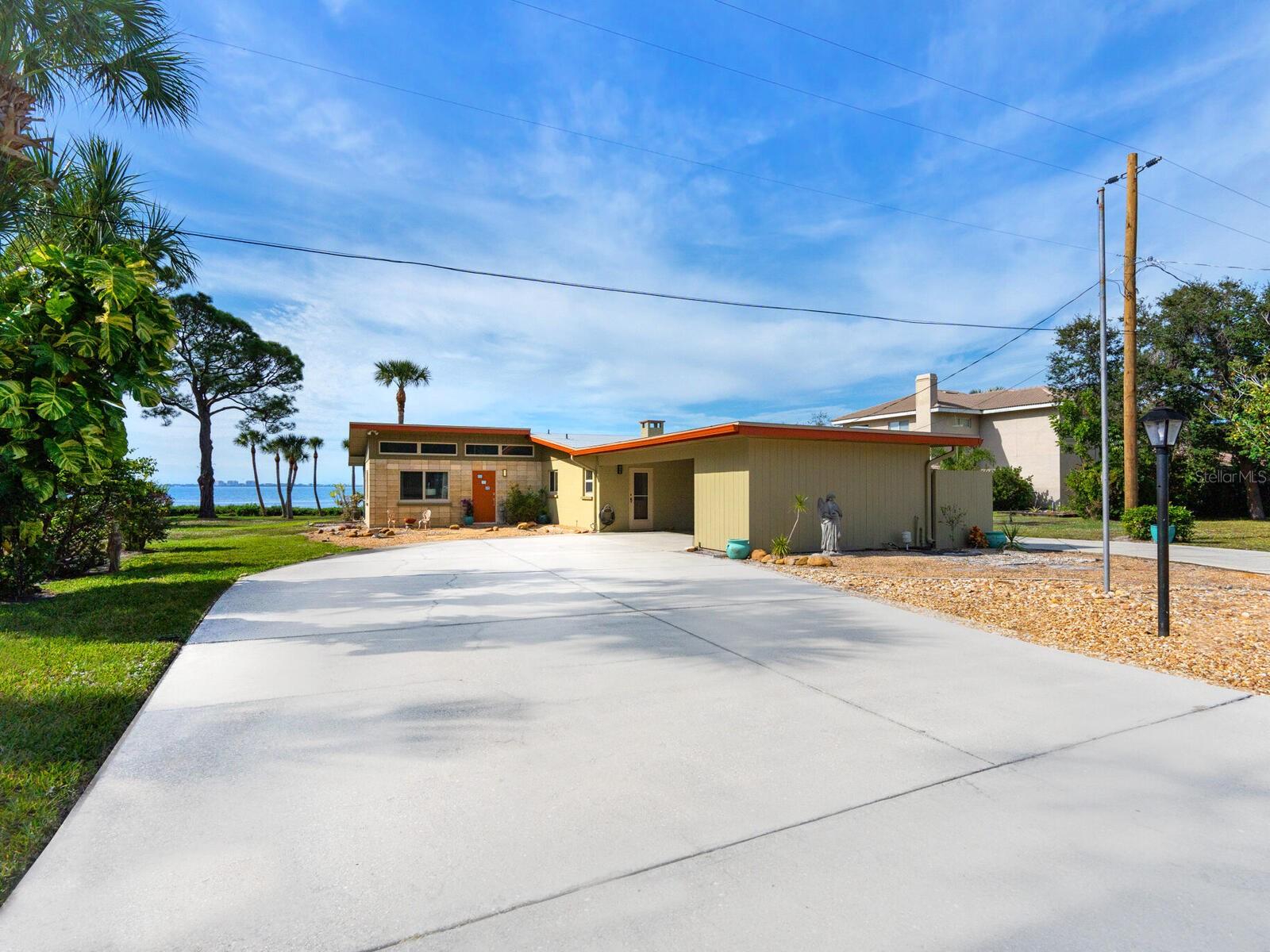 7608 WESTMORELAND DR, SARASOTA, FL, 34243