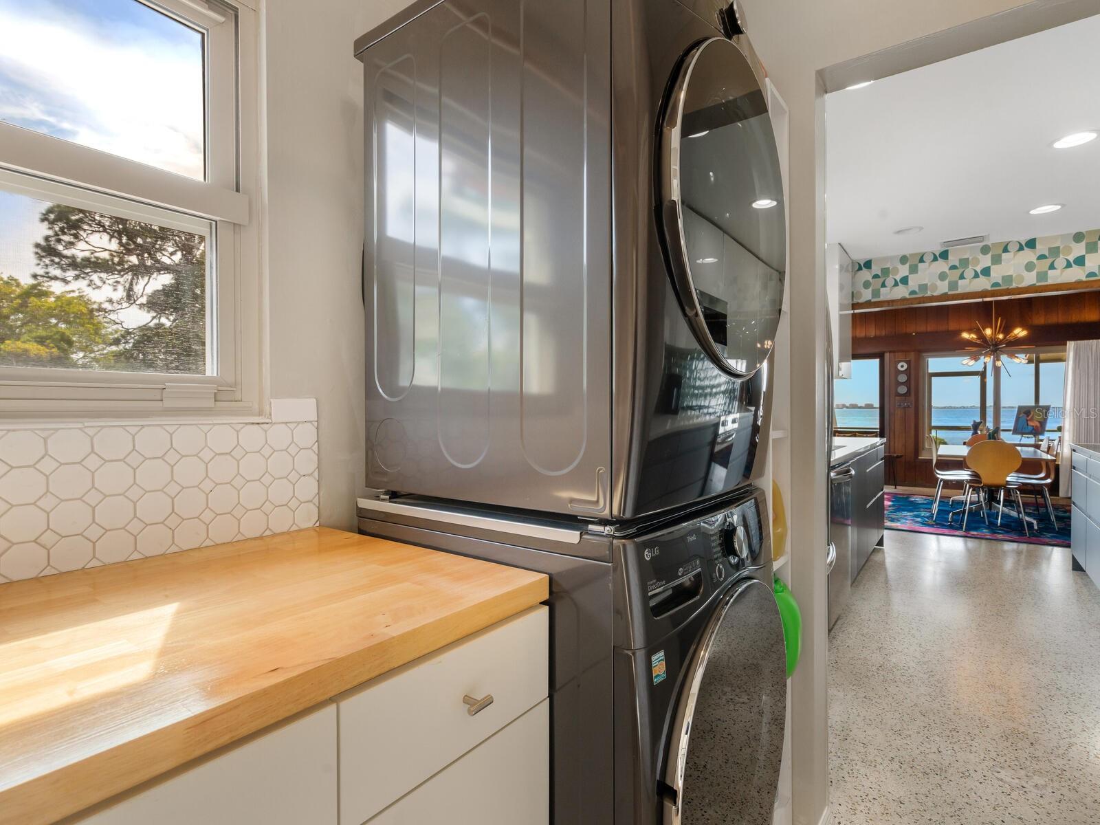 7608 WESTMORELAND DR, SARASOTA, FL, 34243