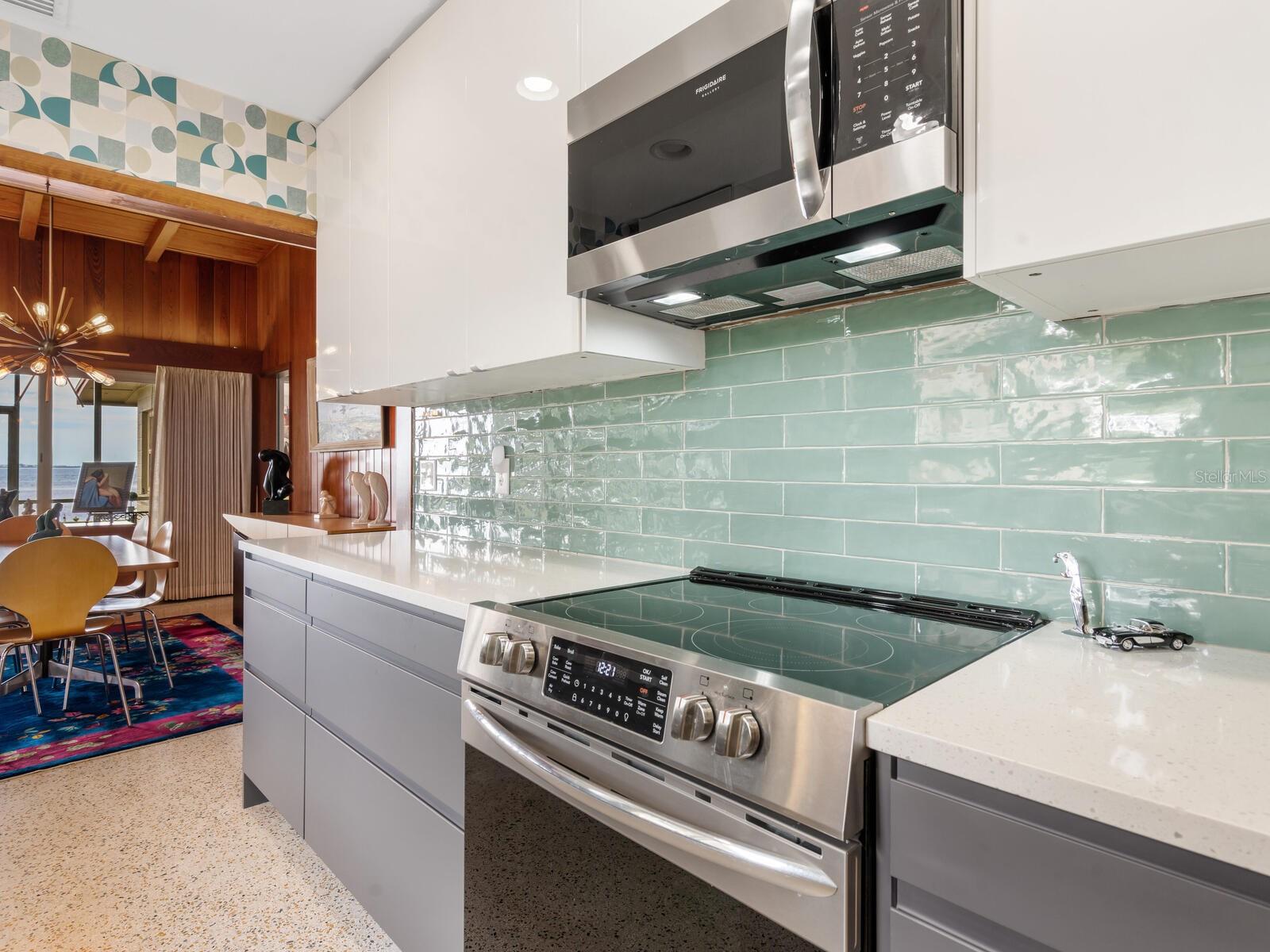 7608 WESTMORELAND DR, SARASOTA, FL, 34243