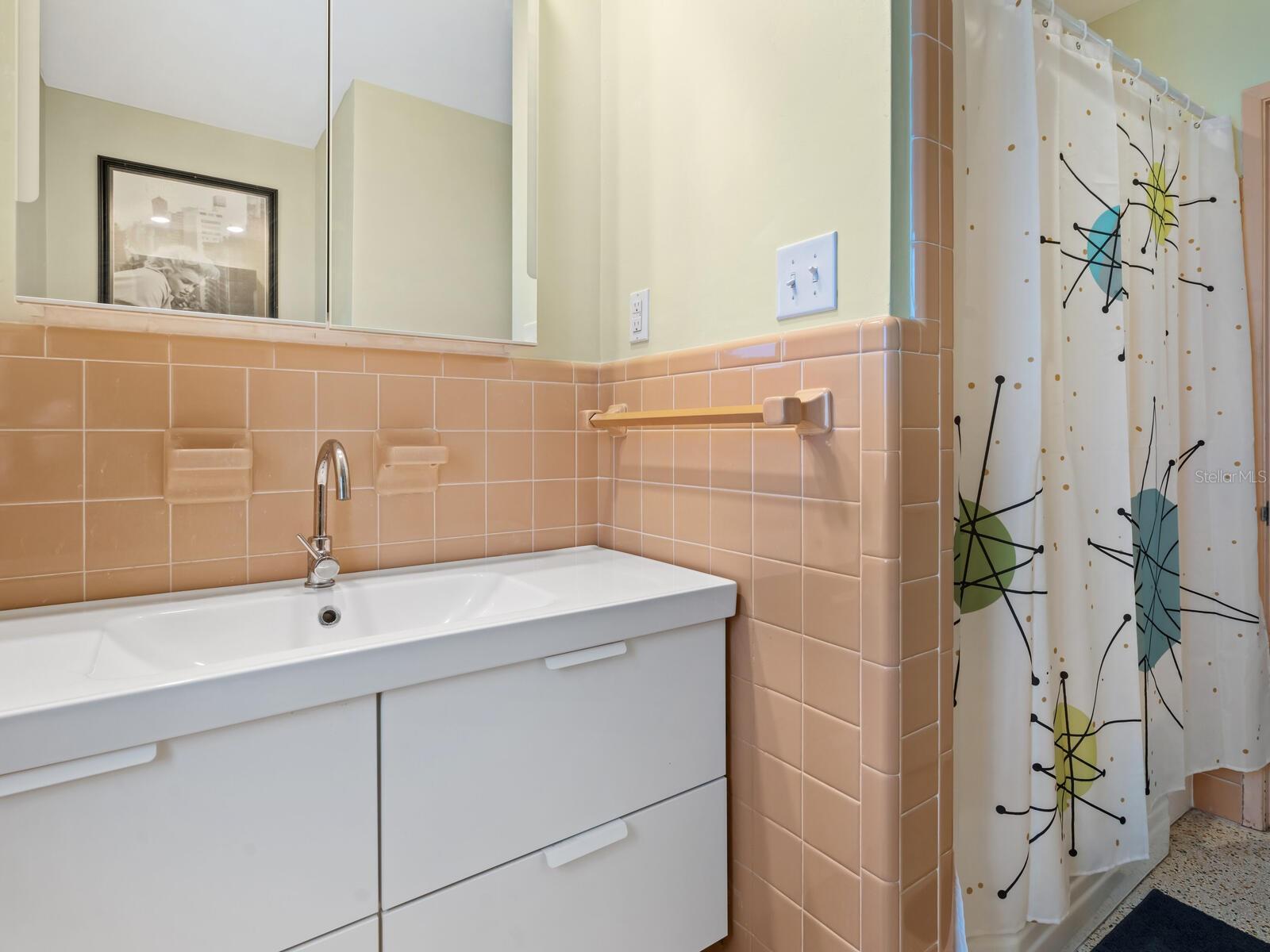 7608 WESTMORELAND DR, SARASOTA, FL, 34243