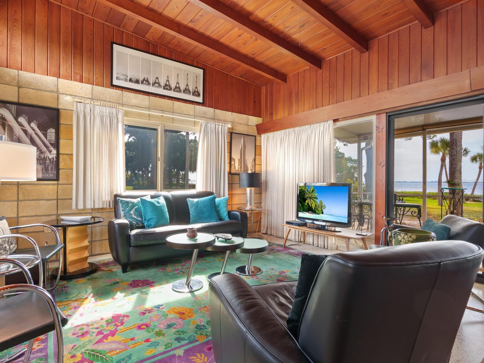 7608 WESTMORELAND DR, SARASOTA, FL, 34243