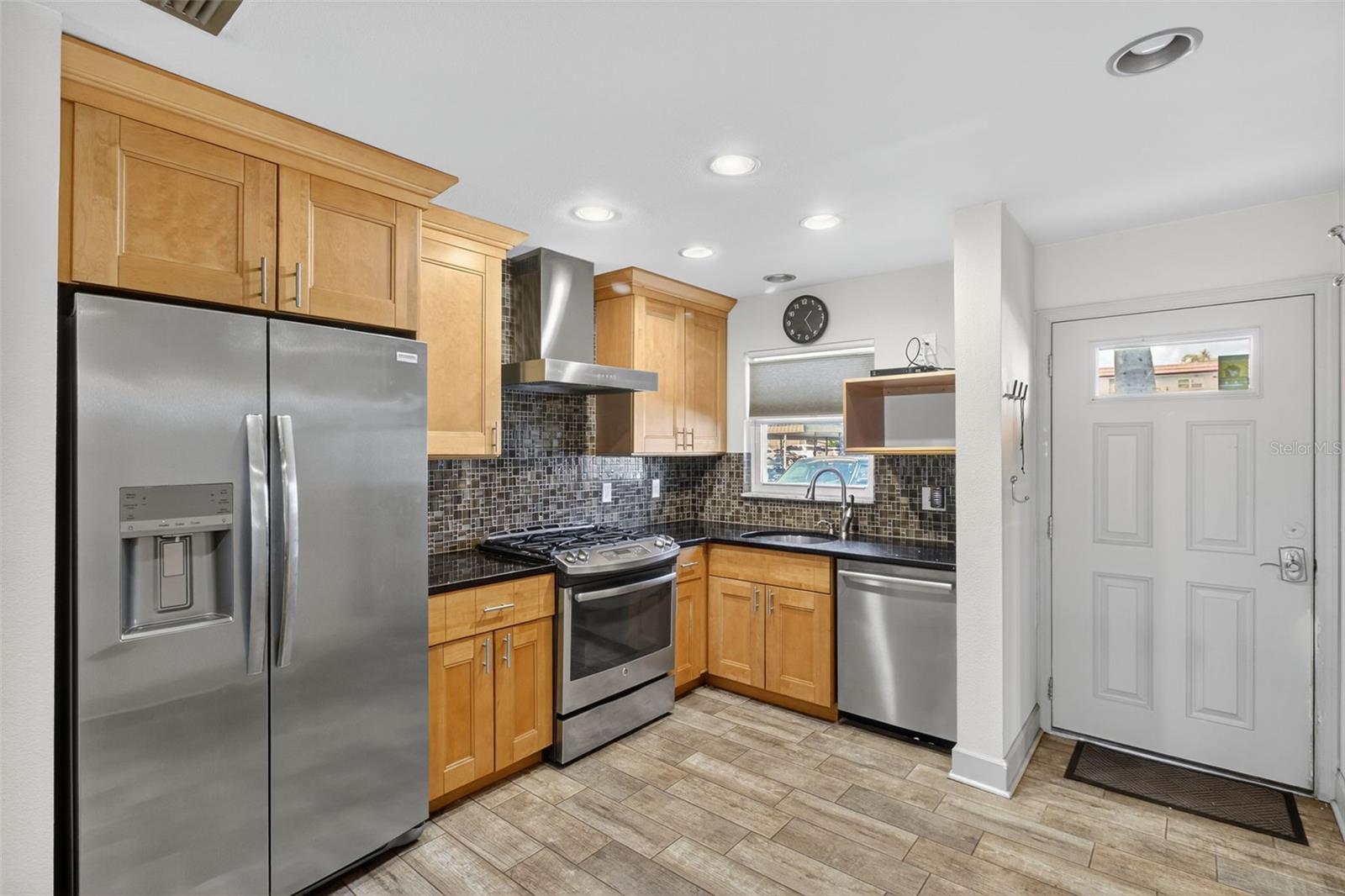 5530 80TH ST N #B106, ST PETERSBURG, FL, 33709