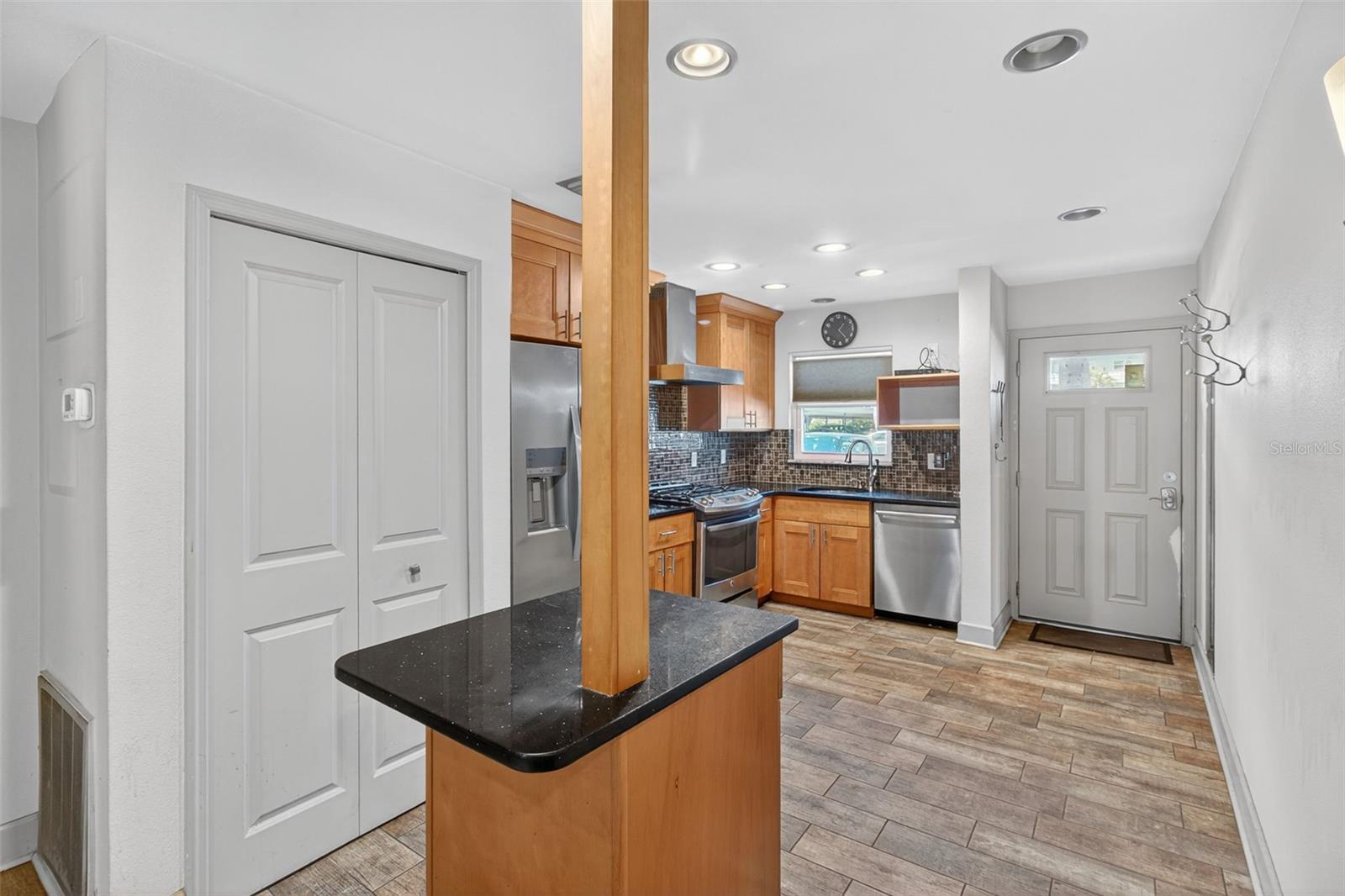 5530 80TH ST N #B106, ST PETERSBURG, FL, 33709