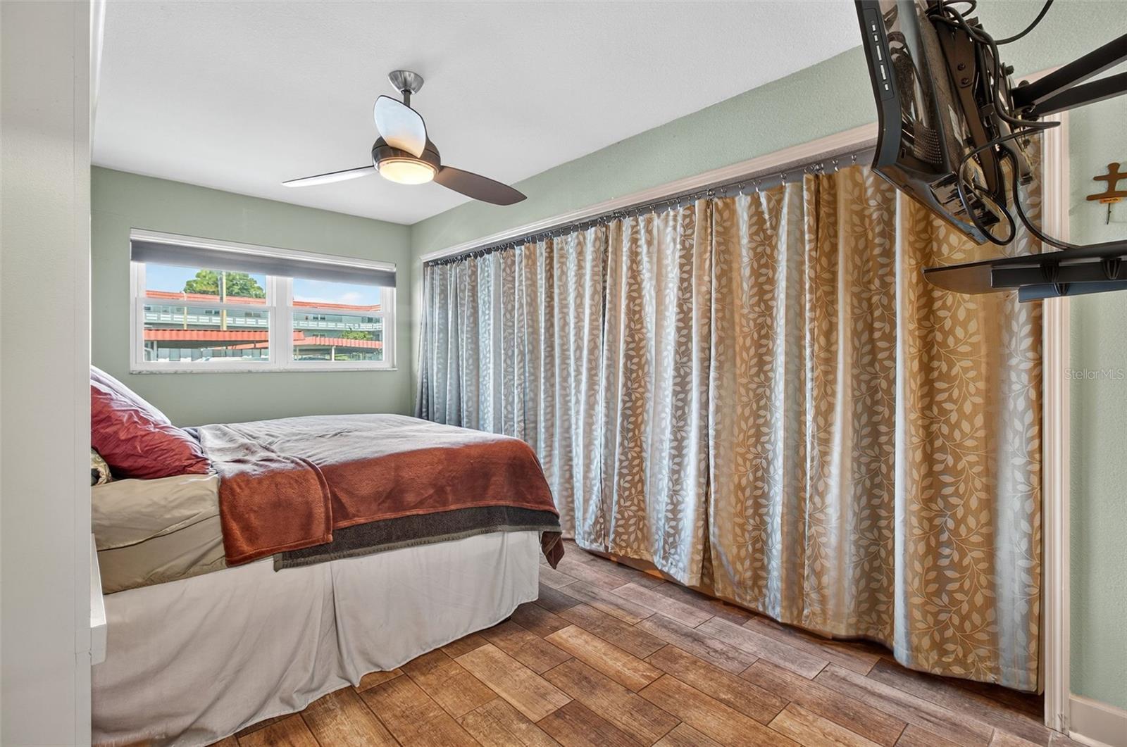 5530 80TH ST N #B106, ST PETERSBURG, FL, 33709