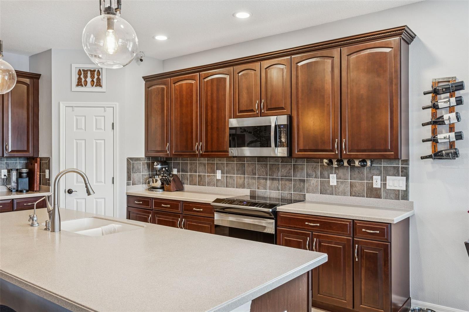 1520 YALE CASTLE CT, RUSKIN, FL, 33570