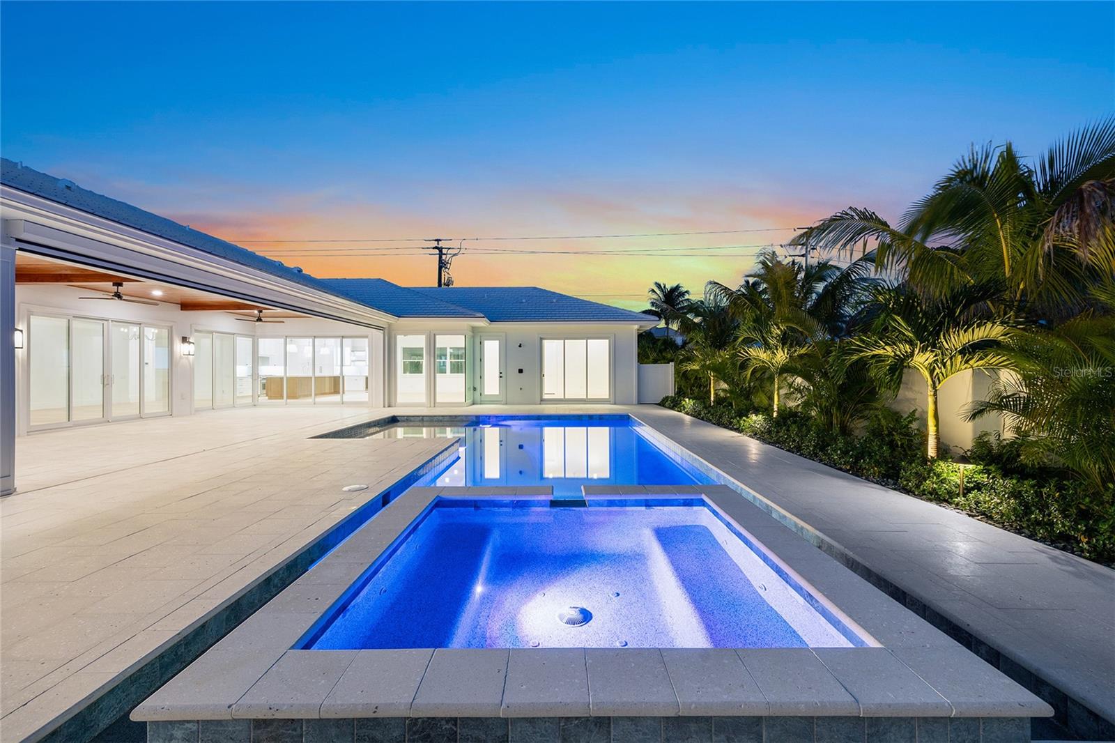 TB8436391 Property Photo