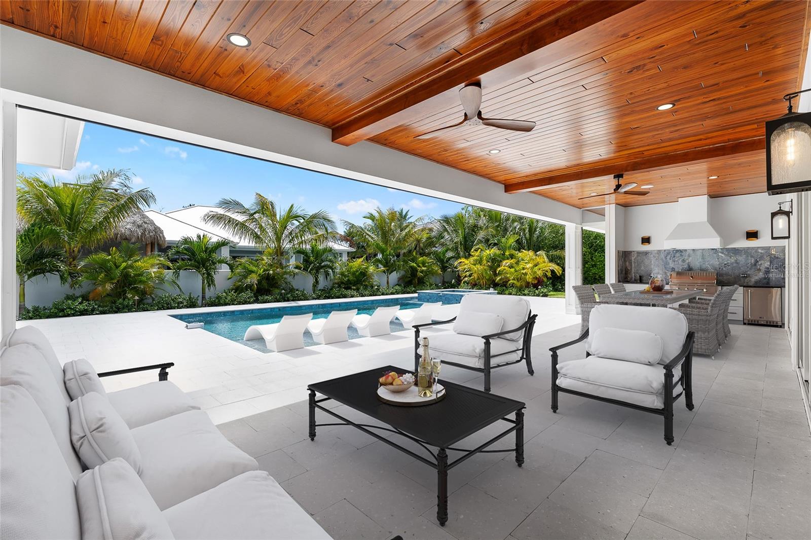 TB8436391 Property Photo