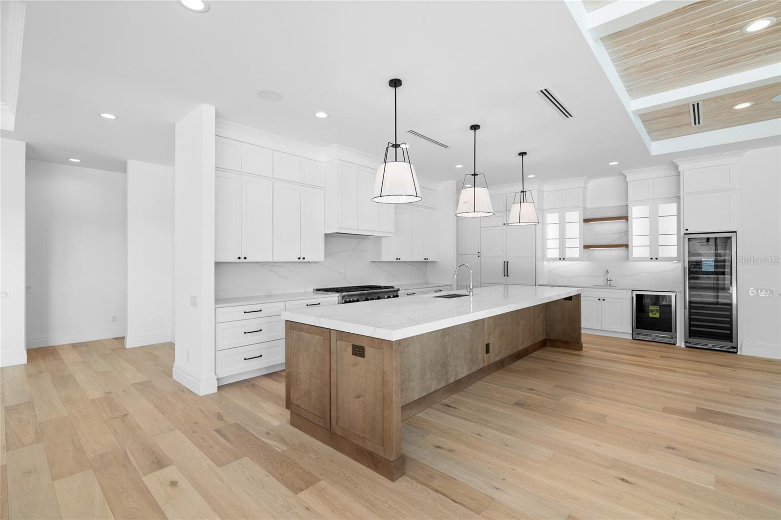 TB8436391 Property Photo