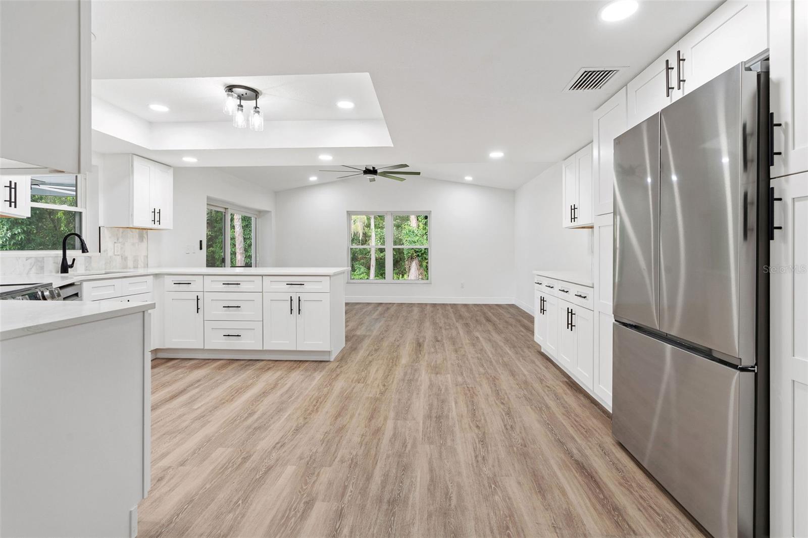 16118 OAKMANOR DR, TAMPA, FL, 33624