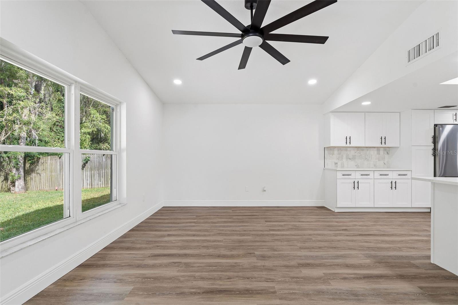 16118 OAKMANOR DR, TAMPA, FL, 33624