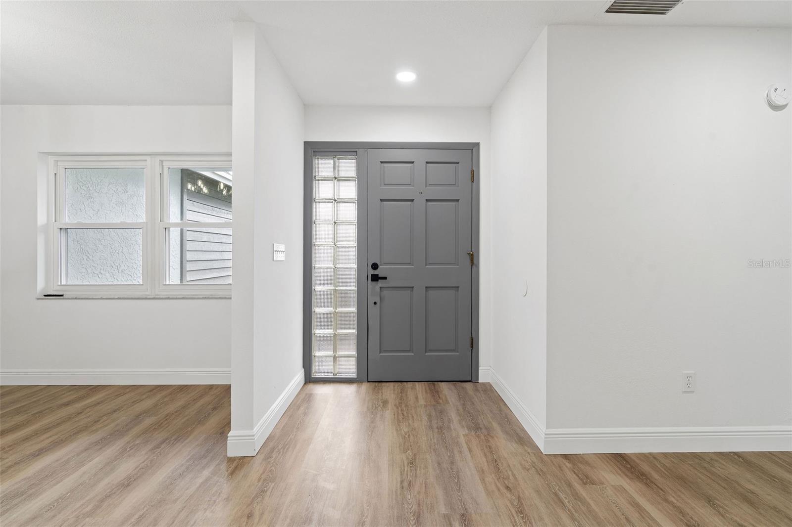 16118 OAKMANOR DR, TAMPA, FL, 33624