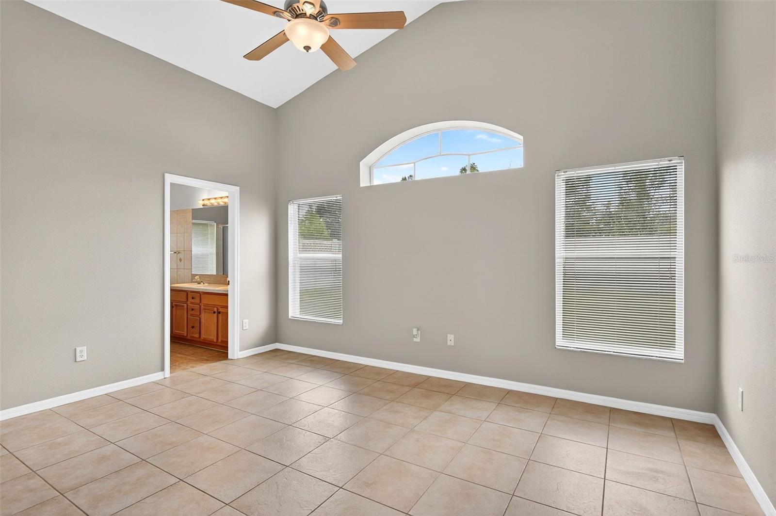 Master BR includes Walk-in Closet