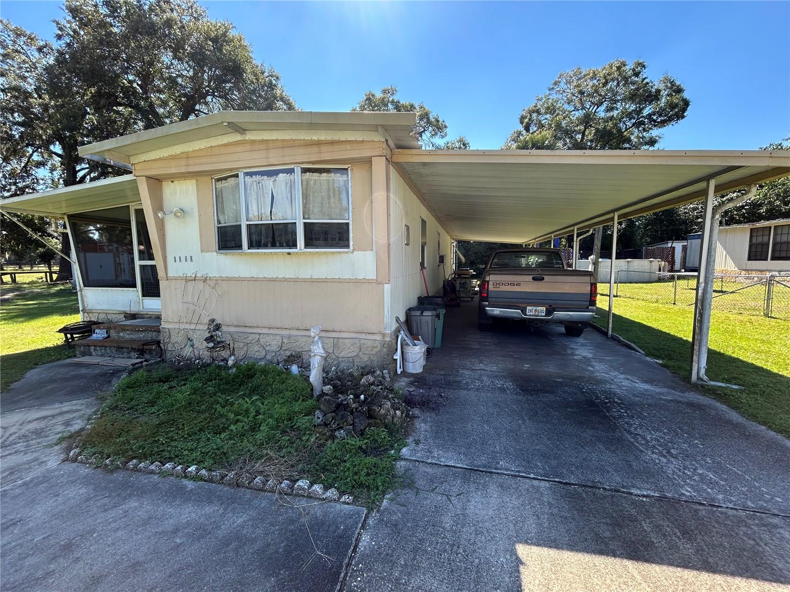 OM711192 Property Photo