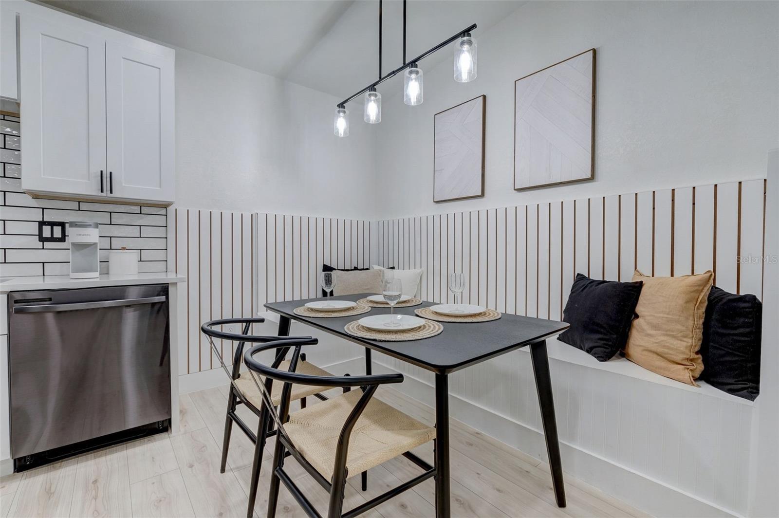 3030 ASHTON RD, SARASOTA, FL, 34231