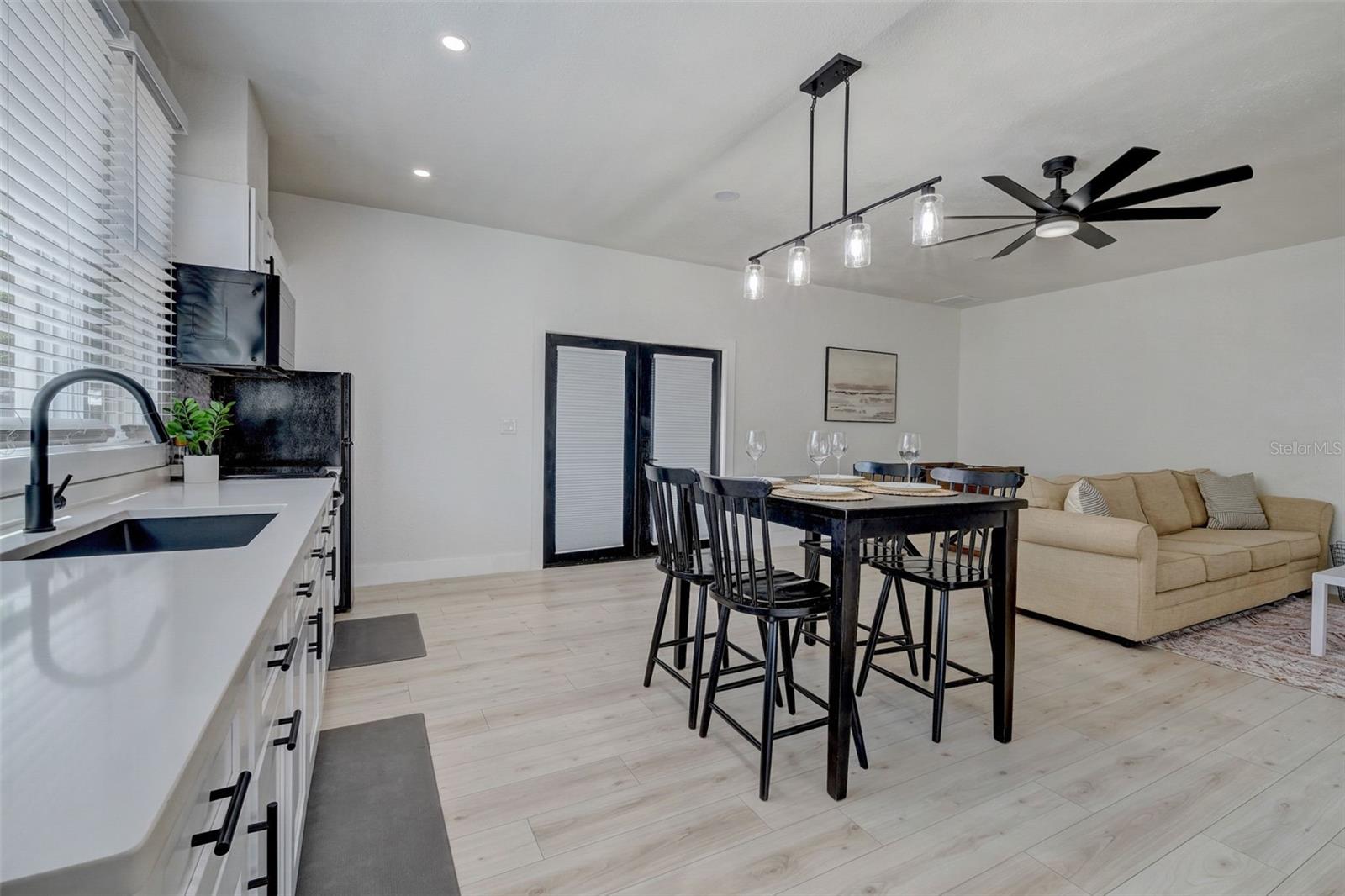 3030 ASHTON RD, SARASOTA, FL, 34231