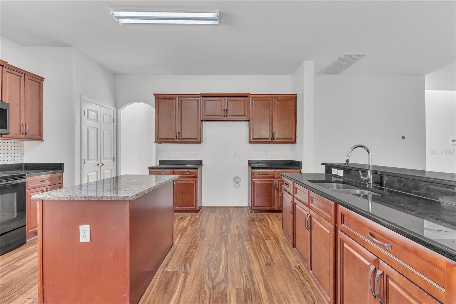 7172 WHITE TRILLIUM CIR, ORLANDO, FL, 32818