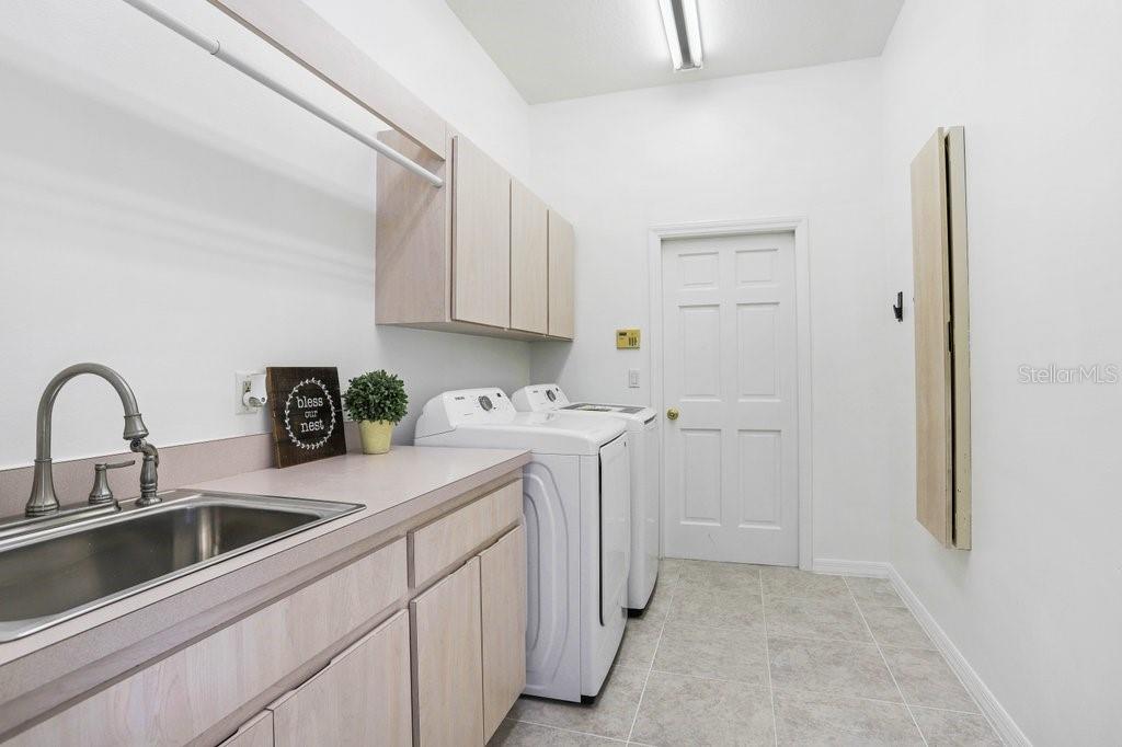 1504 FOX HILL PL, VALRICO, FL, 33596