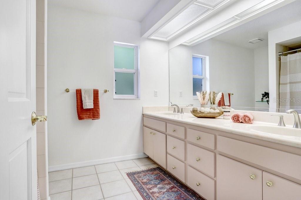 1504 FOX HILL PL, VALRICO, FL, 33596