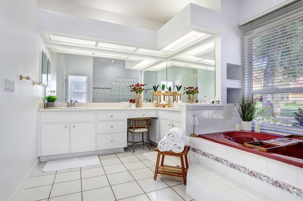 1504 FOX HILL PL, VALRICO, FL, 33596