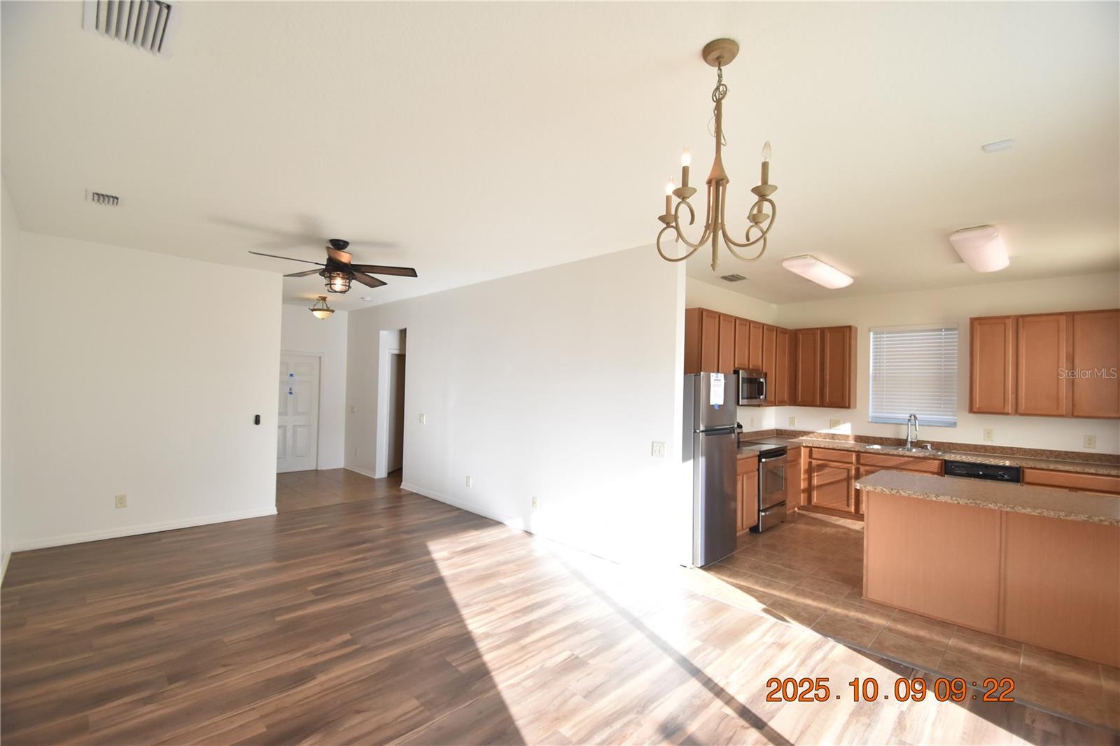 1412 MAIN ST, VALRICO, FL, 33594