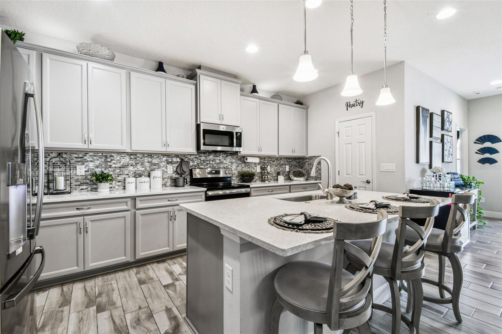 12826 SATIN LILY DR, RIVERVIEW, FL, 33579