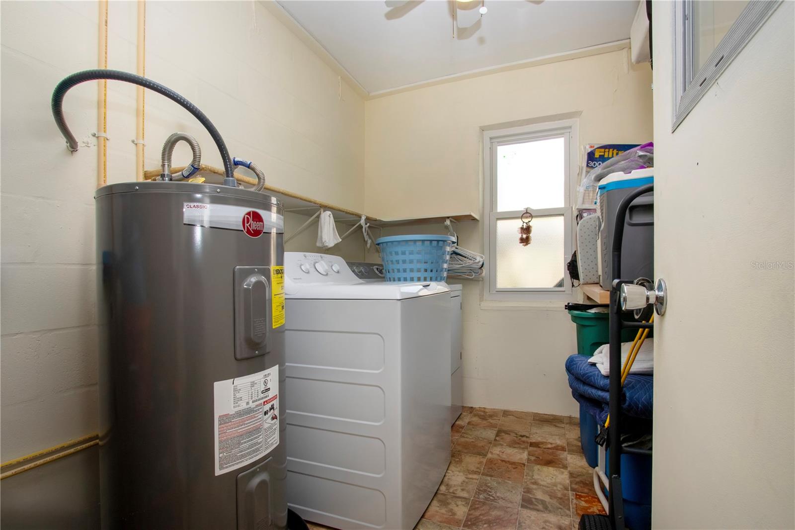 1804 FOXHUNT DR #B, SUN CITY CENTER, FL, 33573