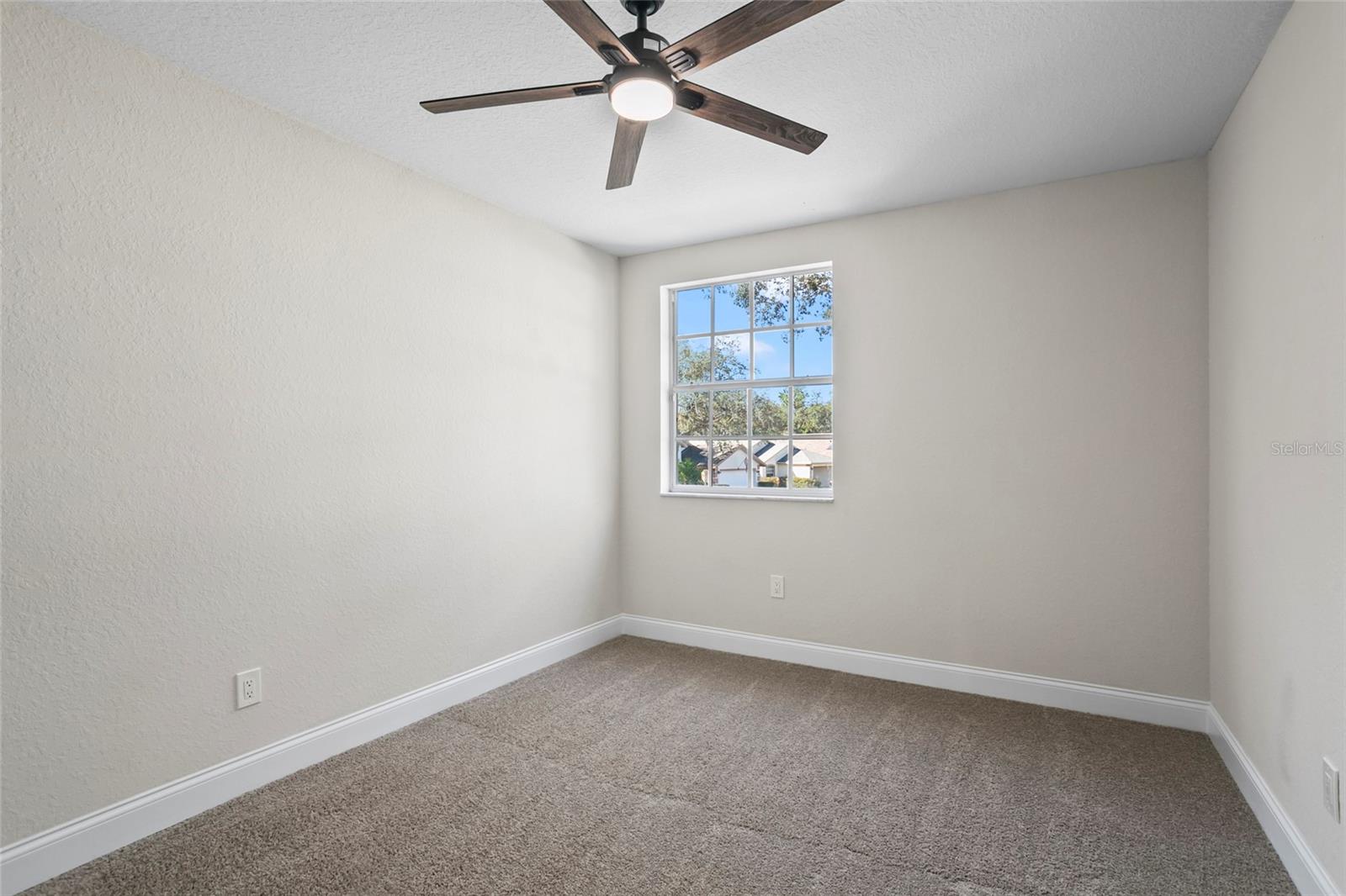 214 PINEWOOD DR, DAVENPORT, FL, 33896