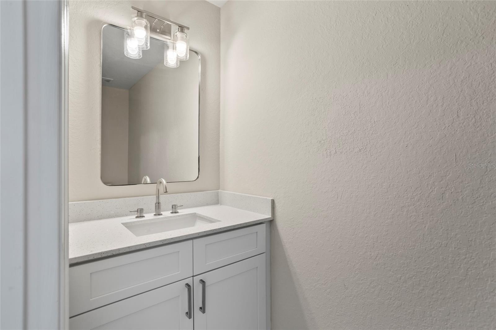 214 PINEWOOD DR, DAVENPORT, FL, 33896