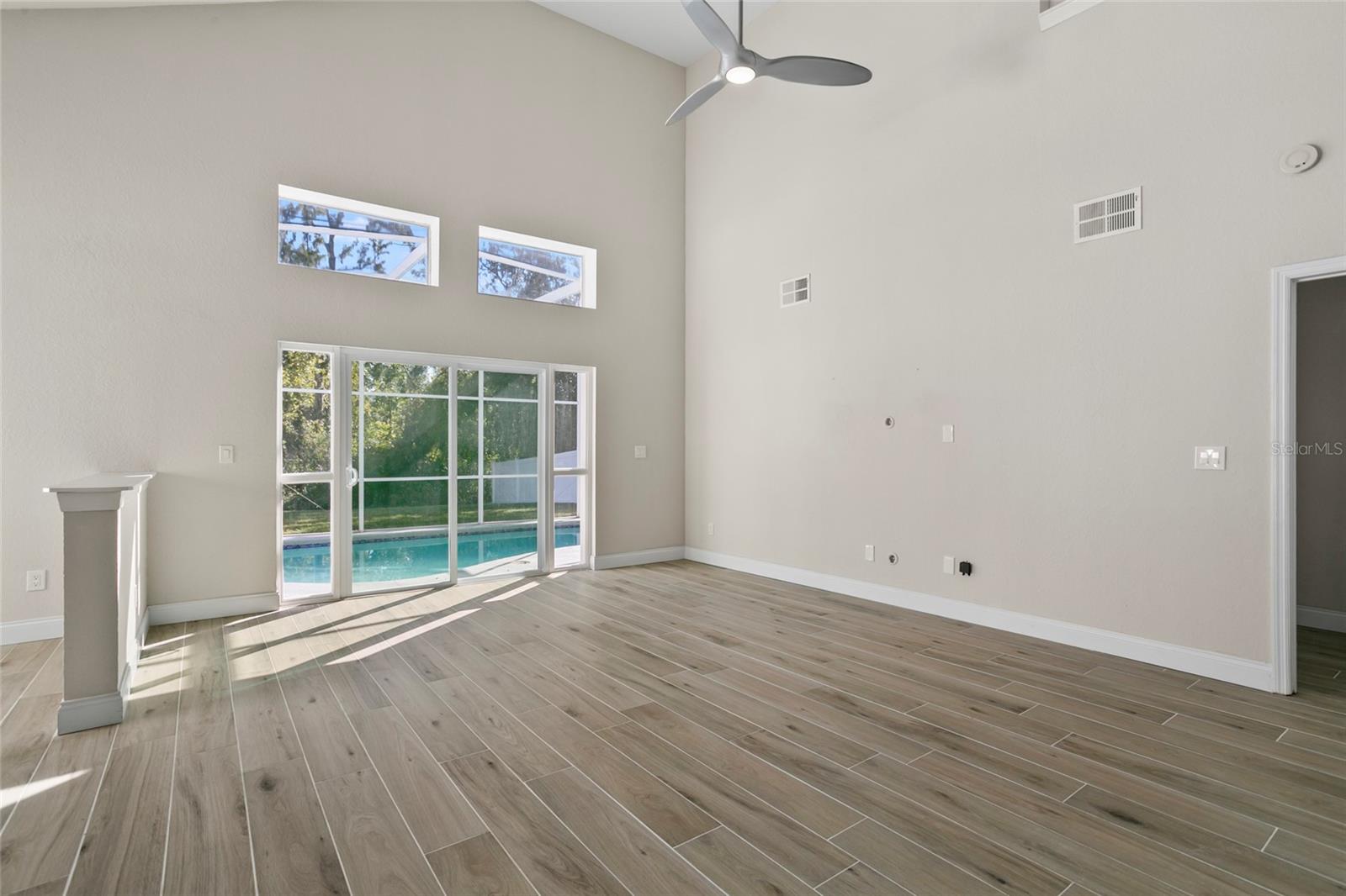 214 PINEWOOD DR, DAVENPORT, FL, 33896