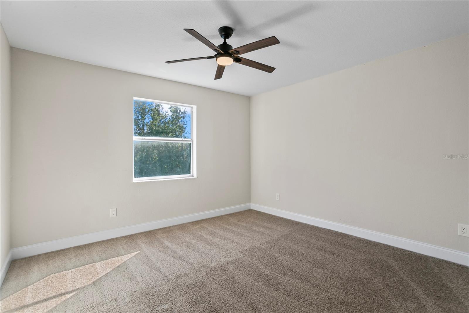 214 PINEWOOD DR, DAVENPORT, FL, 33896