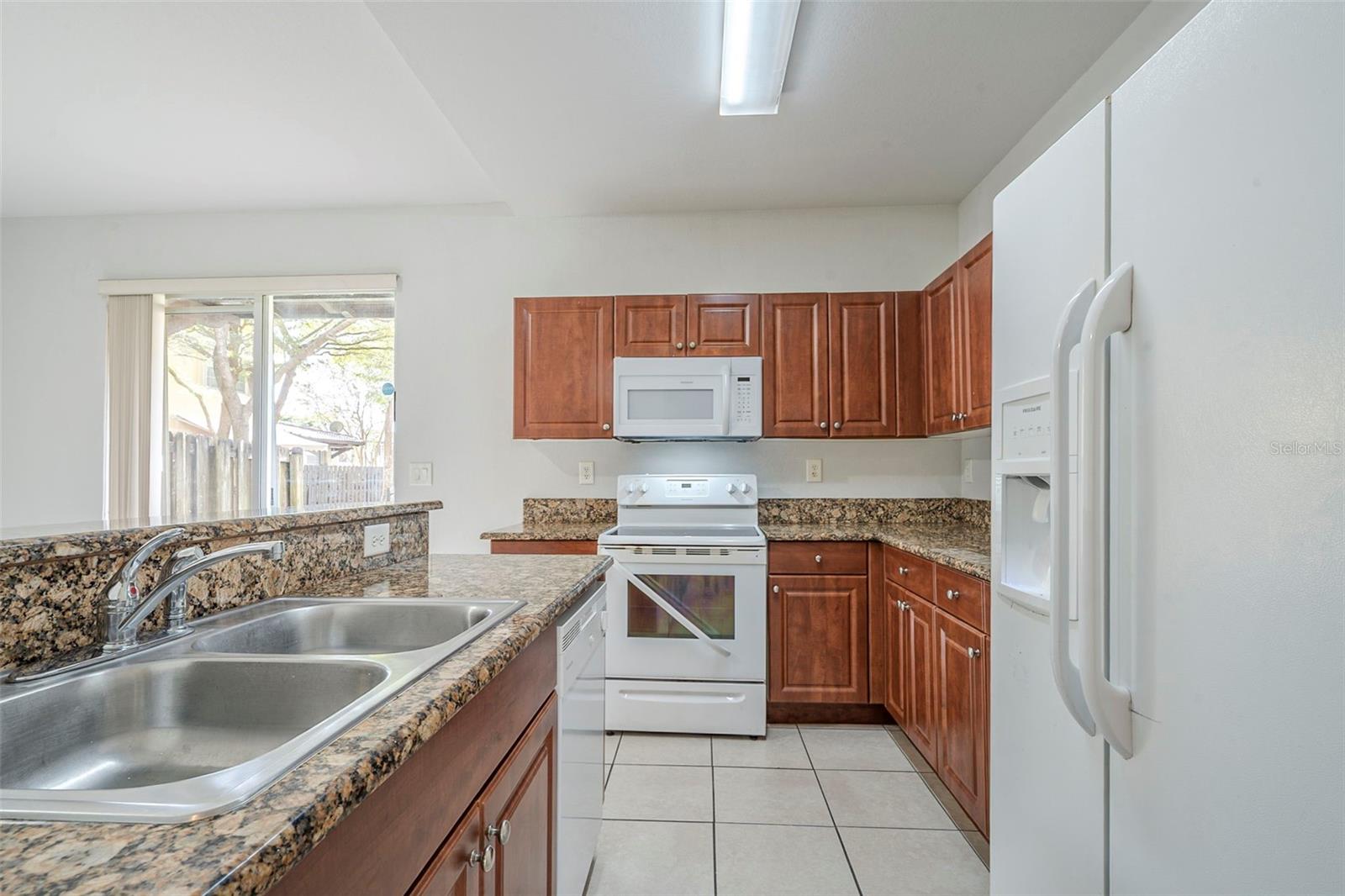 9217 SW 227TH ST #3, CUTLER BAY, FL, 33190