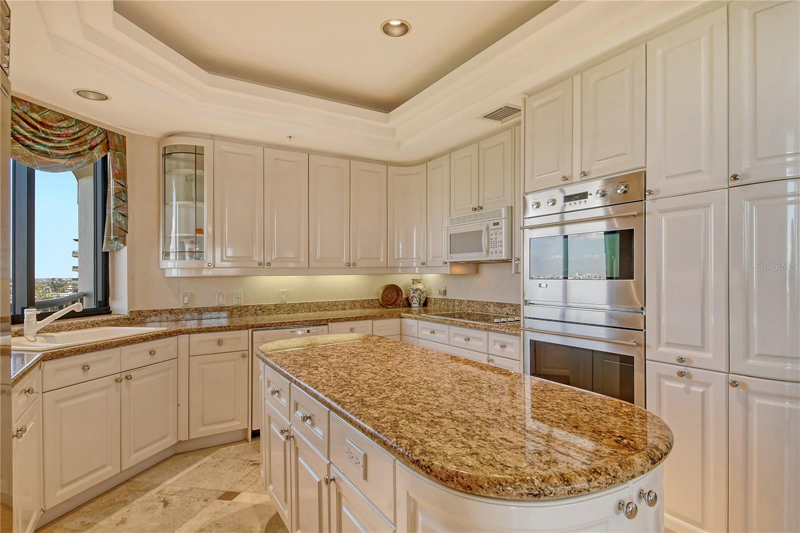 A4668015 Property Photo