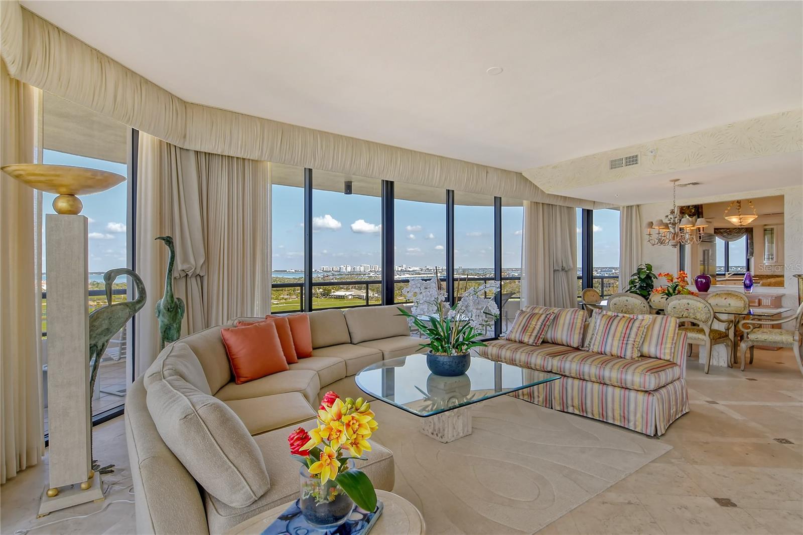 A4668015 Property Photo