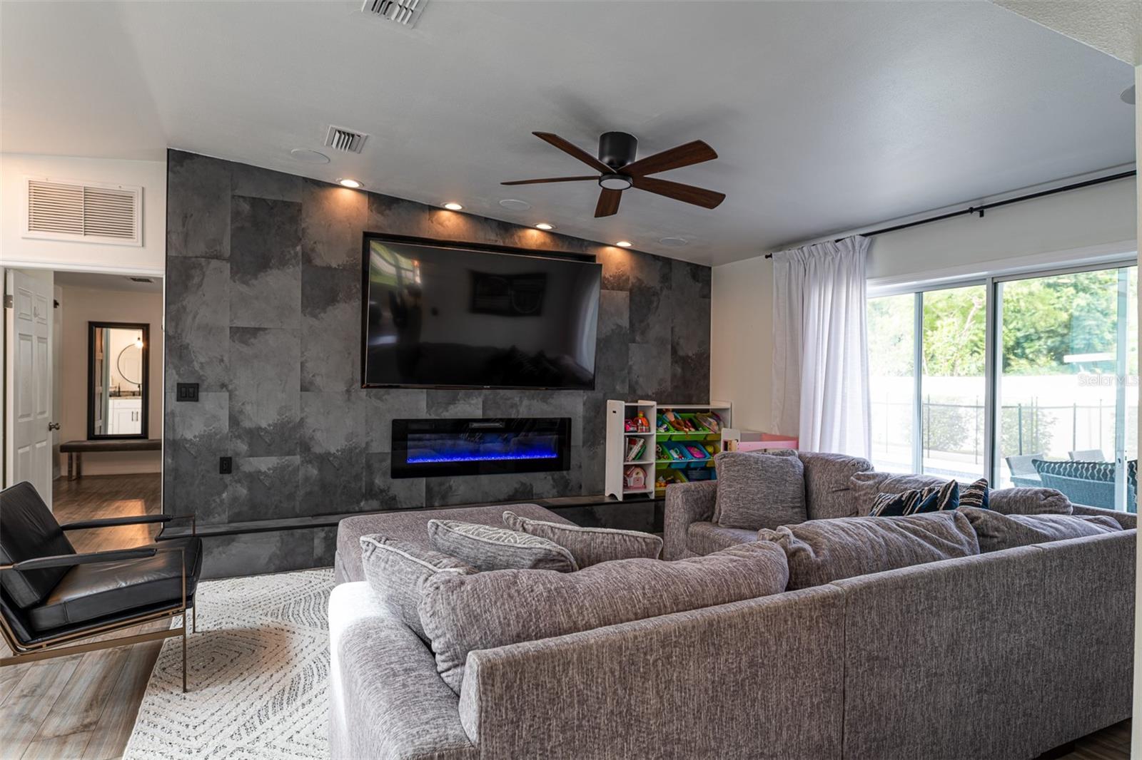 3914 W OKLAHOMA AVE, TAMPA, FL, 33616