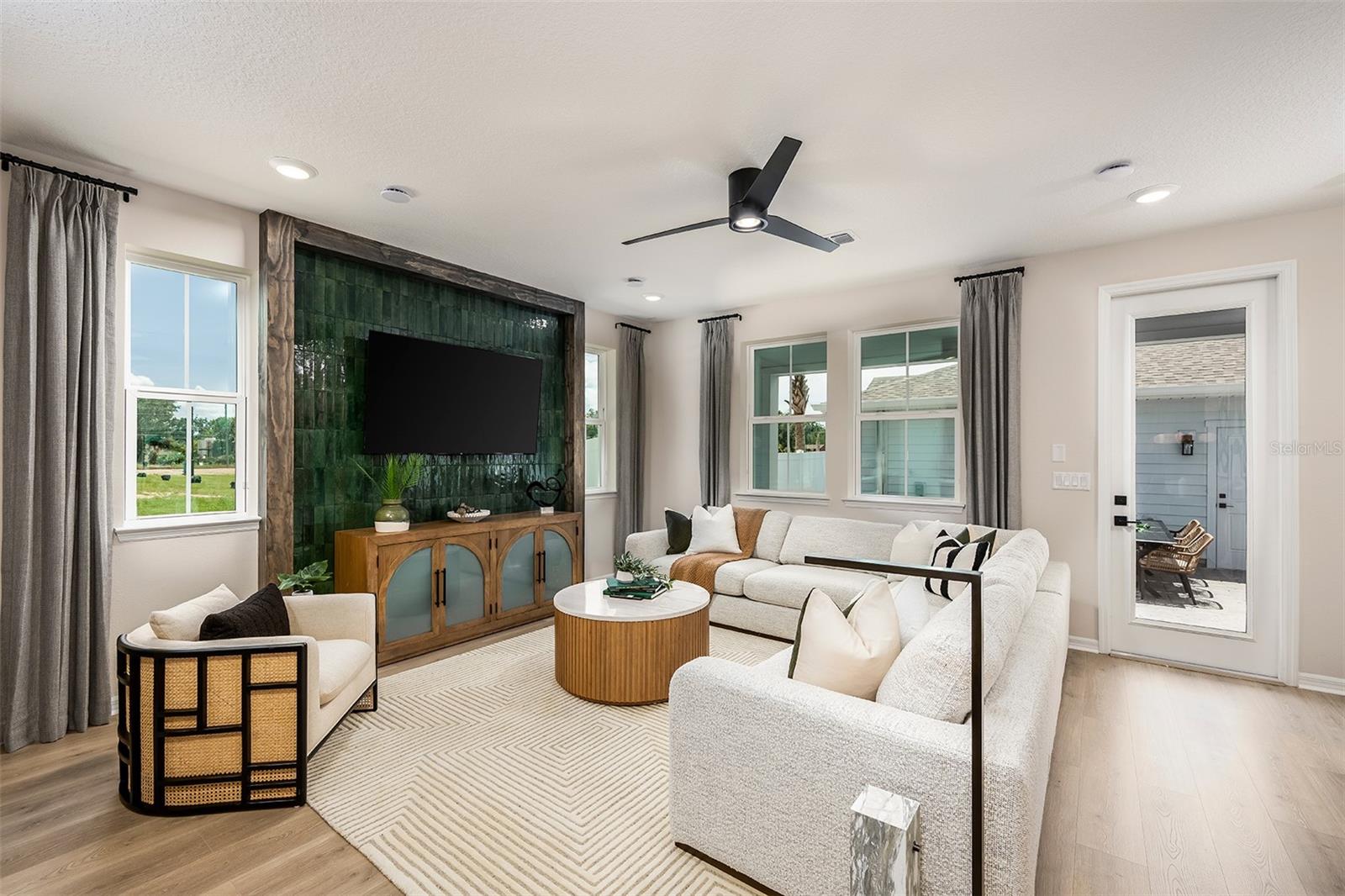 680 LOLA LANE, OVIEDO, FL, 32765